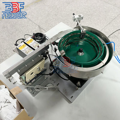 La máquina de alimentación de piezas de plástico de alimentación de cuenco vibratorio giratorio