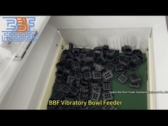 Alimentación de cuencos vibratorios insonorizados con piezas de plástico grandes