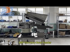 Cubo de alimentación con tubo de jeringa de plástico vibratorio