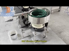 Sistemas de alimentación de orientación de piezas de plástico personalizadas para alimentadores rotativos